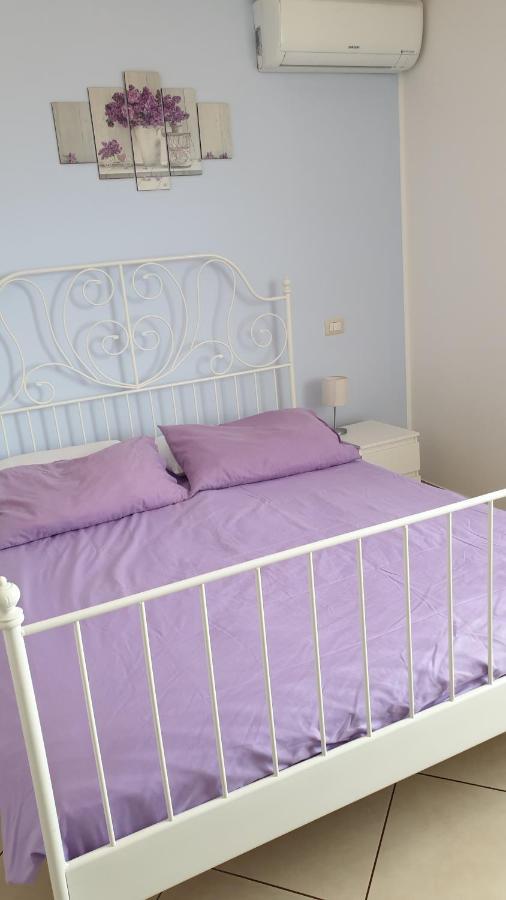 タオルミーナ Iriss Bed & Breakfast エクステリア 写真